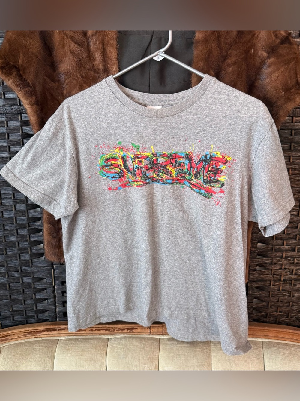 🎨 Supreme Paint Splatter Logo Cropped T-Shirt Gray Women's M